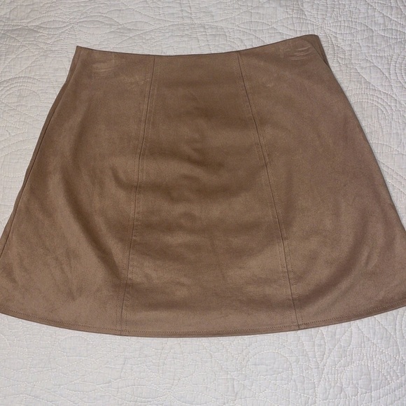 Kendall & Kylie Tan A-Line Mini Skirt with Button Detail - Picture 5 of 6
